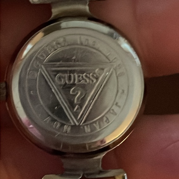 Women’s Guess Watch - Picture 2 of 12